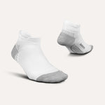 Feetures Plantar Fasciitis Relief Light Cushion No Show - White