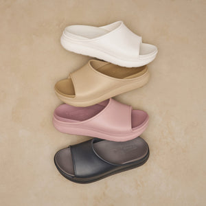 Dansko Devyn Sand Molded