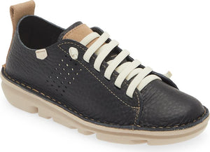 On Foot Style 30250 Silken Low Top Sneaker Black