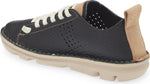 On Foot Style 30250 Silken Low Top Sneaker Black