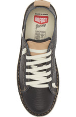 On Foot Style 30250 Silken Low Top Sneaker Black